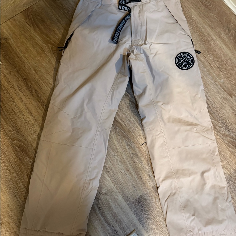 DOPE Beige snowboarding pants